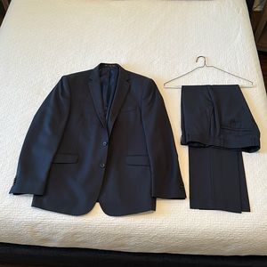 Mens Kenneth Cole Suit